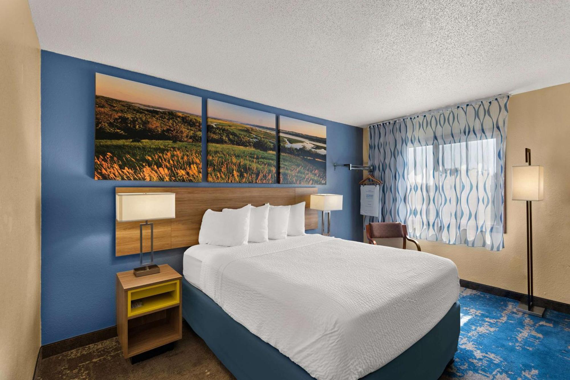 Days Inn By Wyndham Ньютон Экстерьер фото